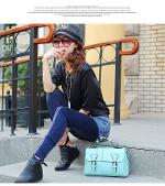 พร้อมส่ง กระเป๋าMaomao รุ่น M28-091bl เรานำเข้าของแท้ 100% ดีไซน์เก๋ ในได้หลายโอกาส ทรงสวยค่ะ